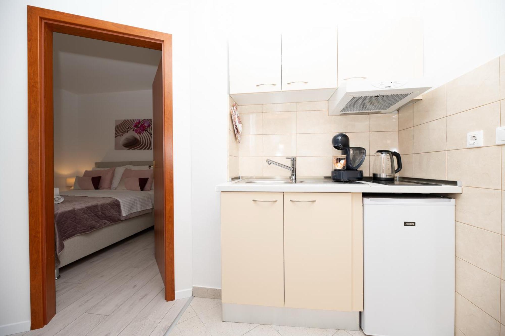 Apartmani Kozina Zadar Habitación foto